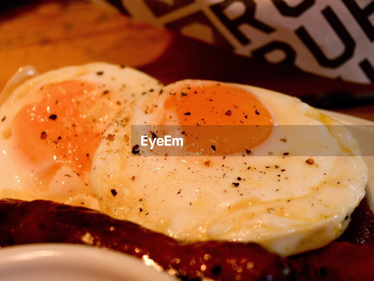 CLOSE-UP OF FRESH BREAD WITH EGG