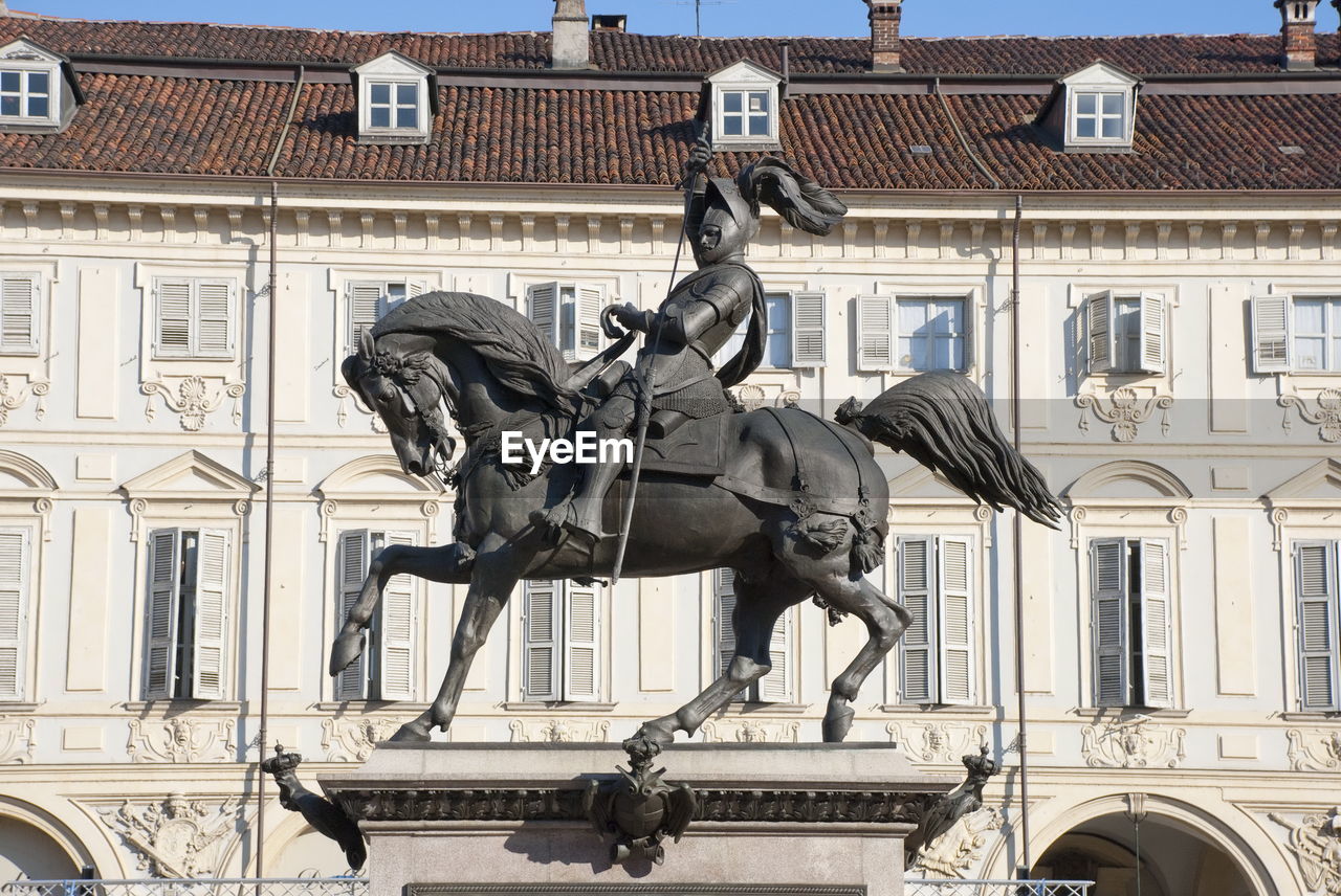 Emanuele filiberto monument called il cavallo di bronzo  the bronze horse  torino san carlo square  