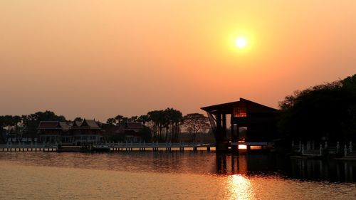 Sunset at ayutthaya