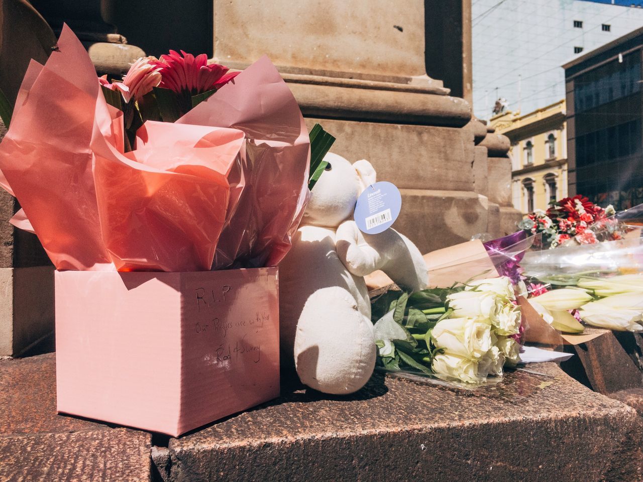 freshness, food and drink, flower, food, table, building exterior, day, bowl, outdoors, architecture, no people, close-up