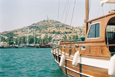 Boats sailing in harbor