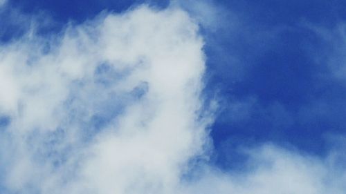 Low angle view of cloudy sky