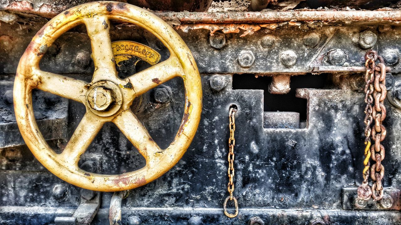 metal, rusty, metallic, close-up, old, safety, full frame, deterioration, weathered, protection, security, iron - metal, chain, wheel, run-down, abandoned, machine part, part of, damaged, obsolete