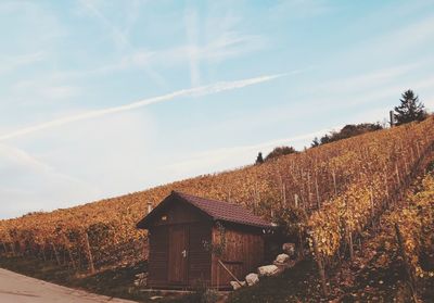 View of cottage against sky