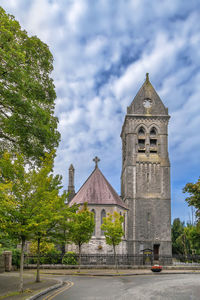 St columba's church is a congregation of the church of ireland in ennis,, ireland