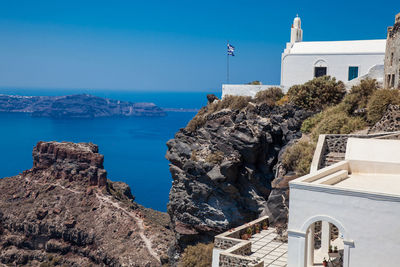 View of the famous skaros rock in santorini