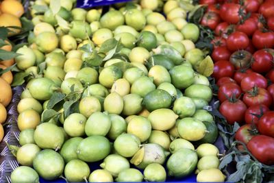 Full frame shot of apples