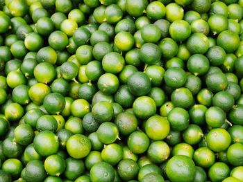 Full frame shot of limes