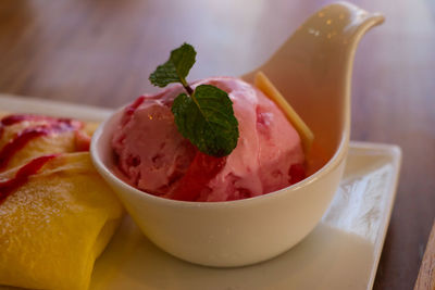 Close-up of ice cream in bowl