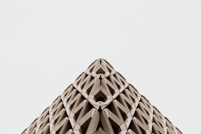 Close-up of rope against white background