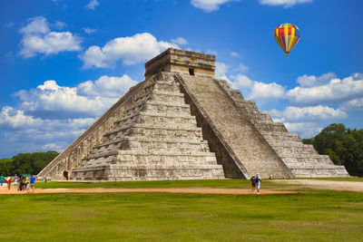 Traces of the mayan civilization's dream