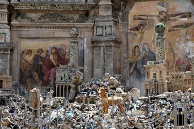 Statue of historic building