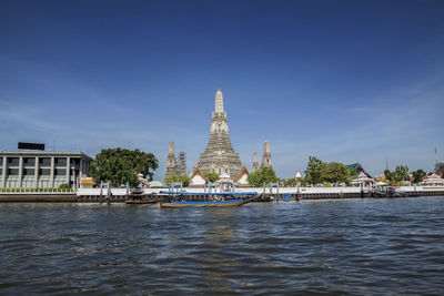 Wat arun  landmark of bangkok thailand
