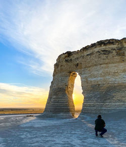 Photographing monument rocks national landmark