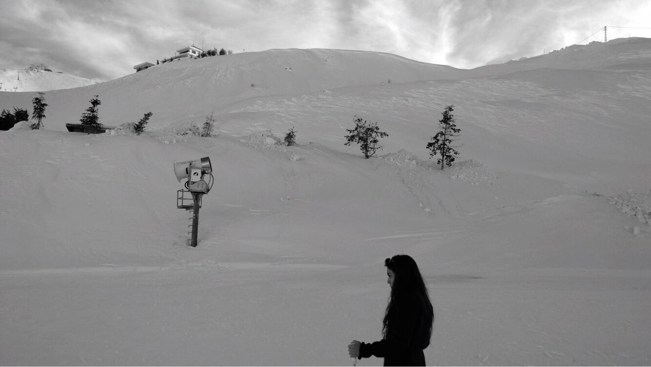 winter, snow, cold temperature, mountain, landscape, outdoors, nature, shadow, beauty in nature, snowboarding, leisure activity, scenics, day, one person, people, sand dune, sky, adult, only men, adults only