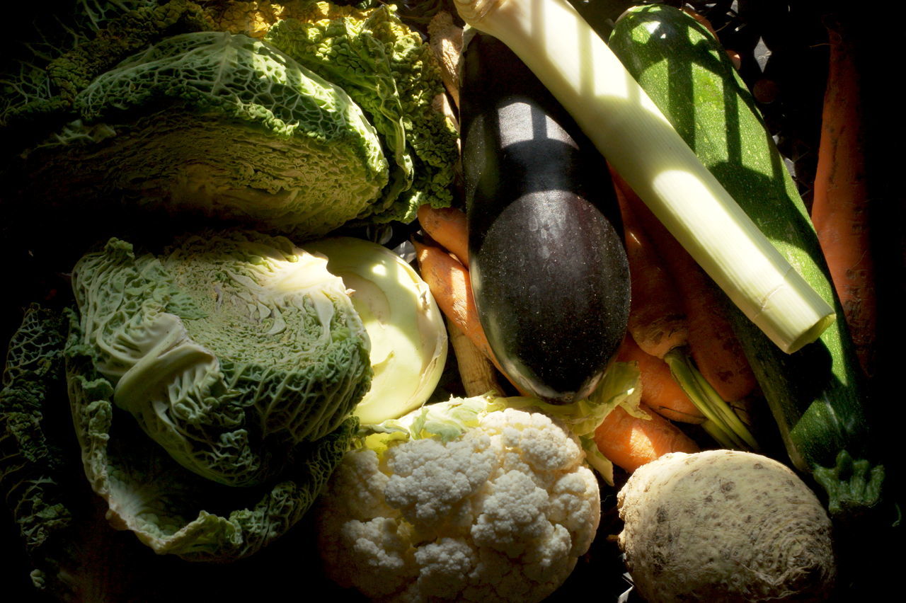 Light and shadows on vegetables