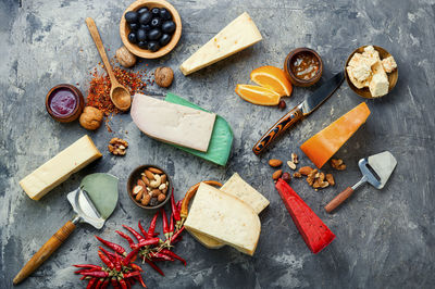 Different types of cheese