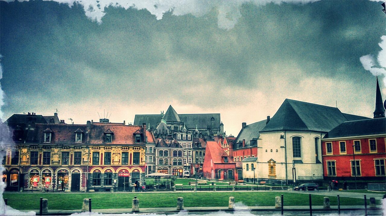 building exterior, architecture, built structure, sky, cloud - sky, grass, cloudy, city, residential structure, residential building, window, cloud, building, house, lawn, tree, weather, day, outdoors, no people