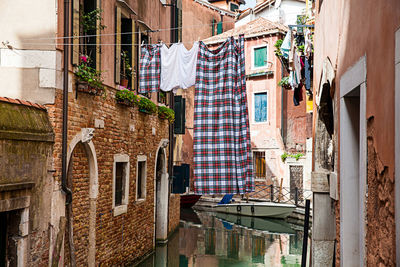 The picturesque canals of the beautiful venice city