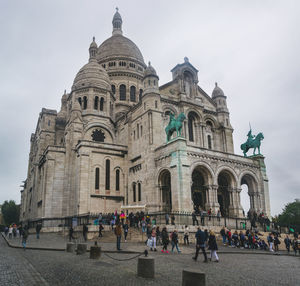 The basilica of the sacred heart of paris