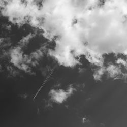 Low angle view of vapor trail in sky