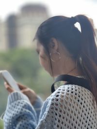 Side view of woman looking away