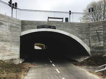 Arch bridge in tunnel