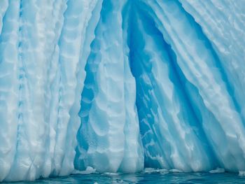 Frozen water in sea