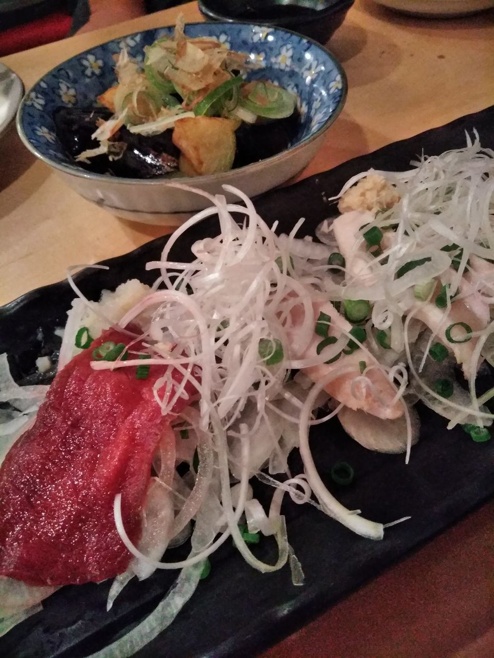 CLOSE-UP OF FOOD ON TABLE