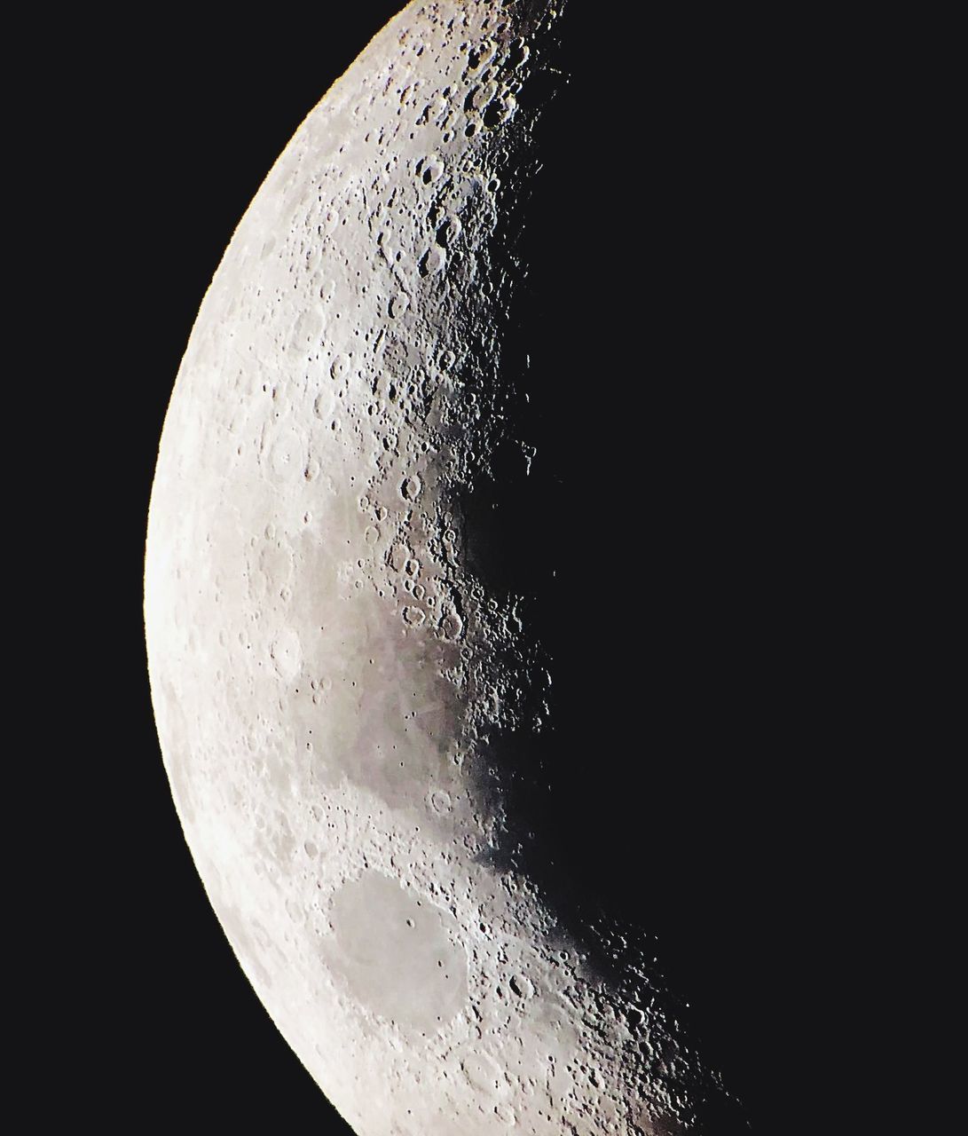 CLOSE-UP OF WATER AGAINST BLACK BACKGROUND