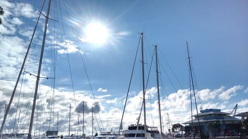 Sun shining over sea