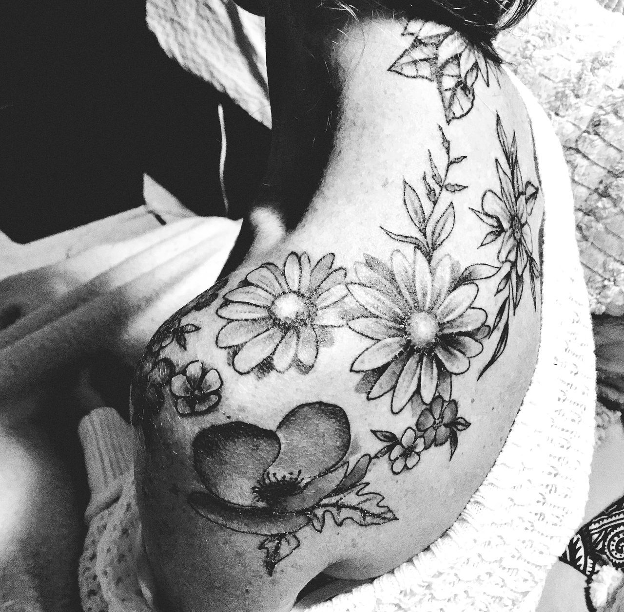 tattoo, black and white, arm, creativity, monochrome photography, drawing, monochrome, pattern, one person, close-up, floral pattern, flower, adult, indoors, representation, women, sketch, lifestyles, animal representation, henna, craft