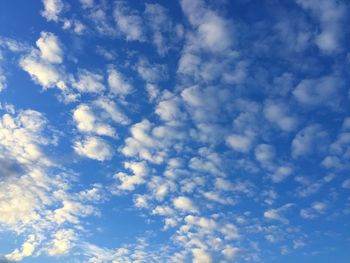 Low angle view of cloudy sky