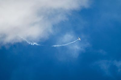 Low angle view of vapor trail in sky