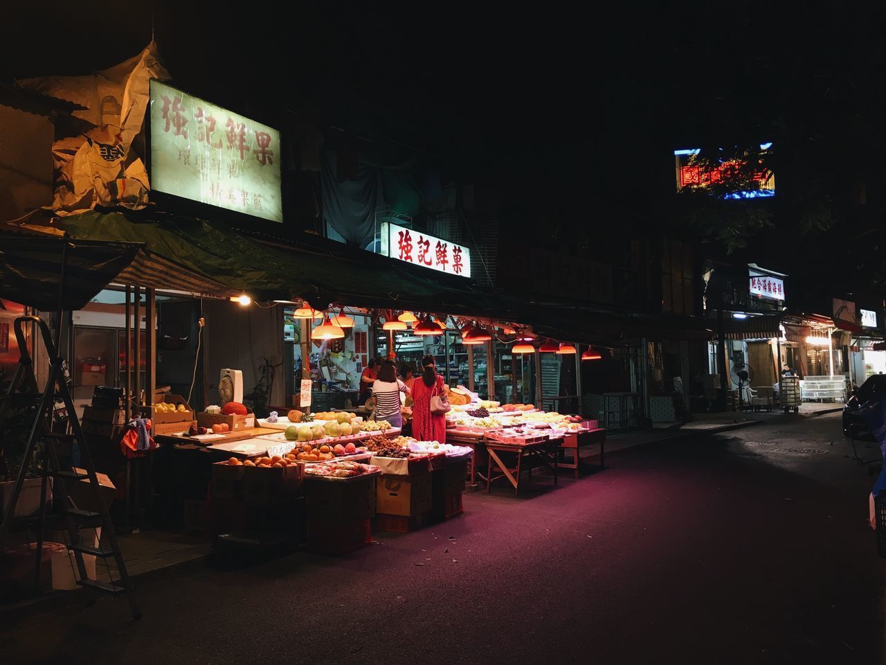 ILLUMINATED MARKET FOR SALE AT STORE