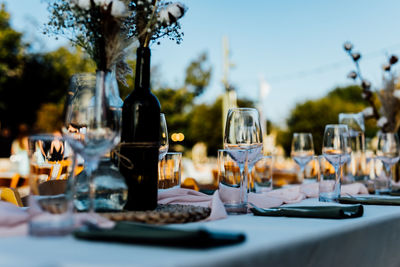 Luxury table settings for fine dining with and glassware, beautiful blurred  background. for events,