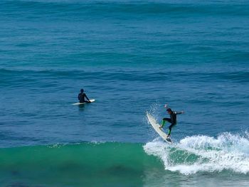 Waves splashing in sea