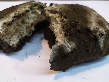 Close-up of bread in plate on table