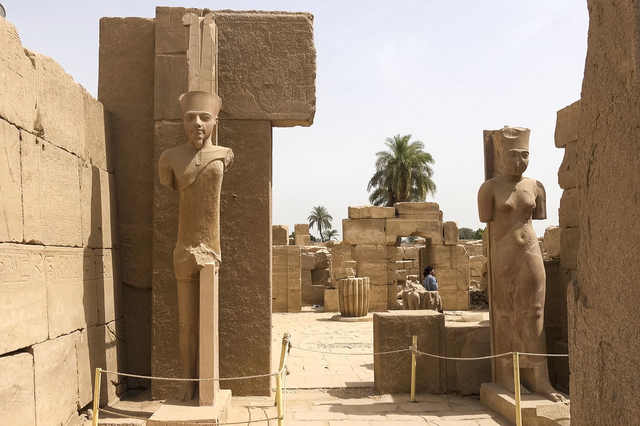 Egypt; great; giza; desert; cairo; stone; pyramid; ancient; tomb; copy; grave; sand; history; dynasty; big; hard; shape; old; cheops; pyramids; architecture; Mummy; Pharaohs tomb; Pharaoh; sarcophagus; civilization; granite; sandstone; travel; monument; a