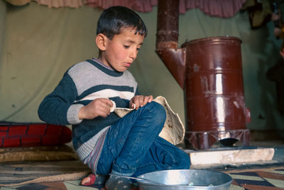 Poor humanitarian conditions for children living in syrian refugee camps
