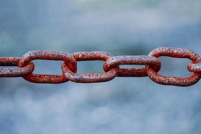 Abandoned rusty chain