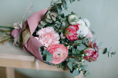 Close-up of pink rose bouquet