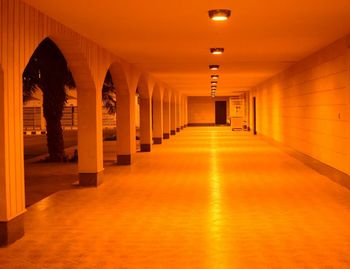 Illuminated passageway in building