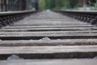 Surface level of railroad tracks