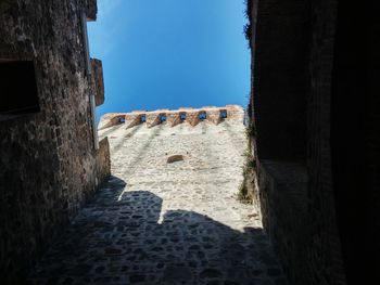 View of fort against sky