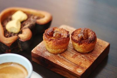 Close-up of bread on cutting board