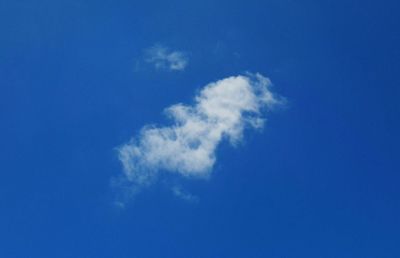 Low angle view of vapor trail in sky