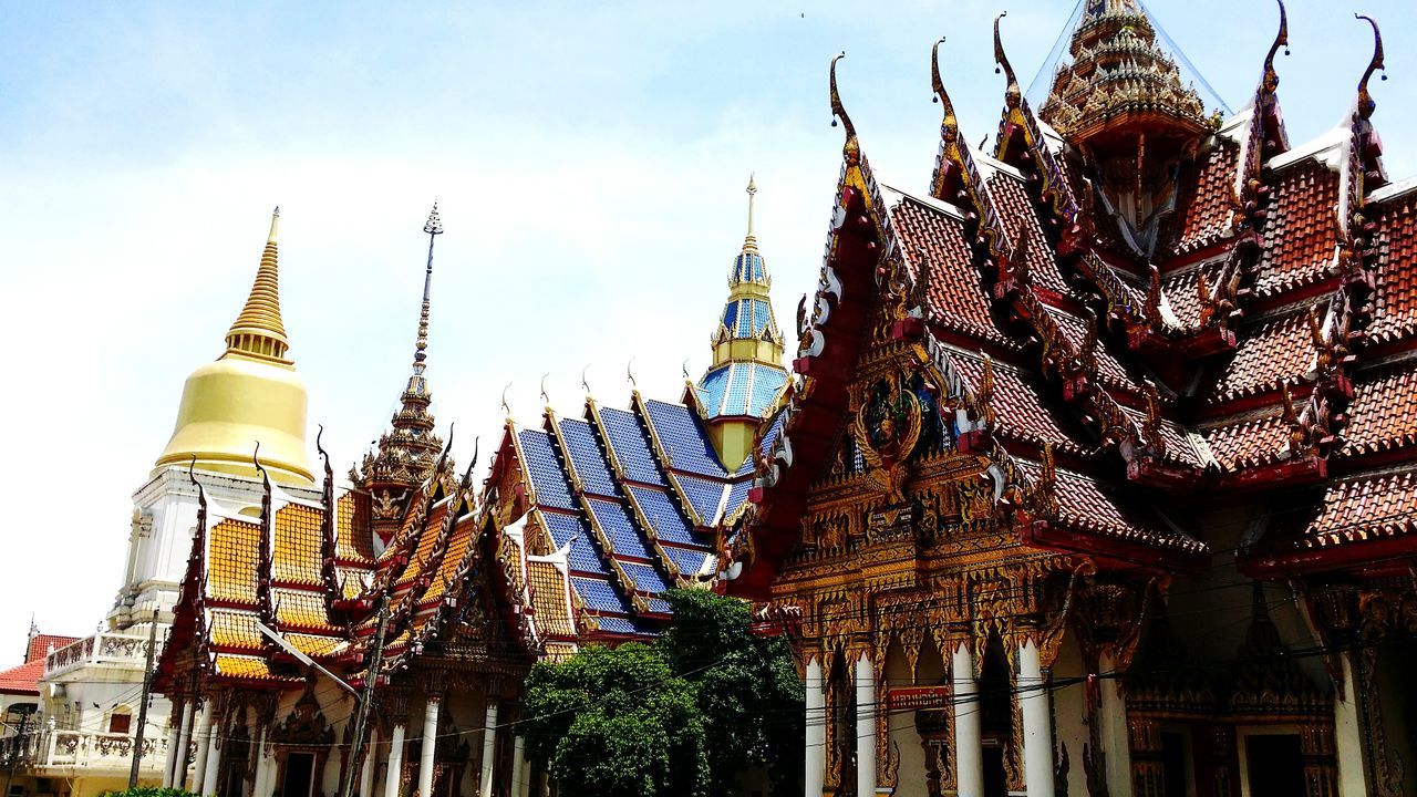 place of worship, religion, architecture, spirituality, building exterior, built structure, low angle view, famous place, temple - building, sky, travel destinations, church, tourism, cathedral, travel, international landmark, dome, cultures