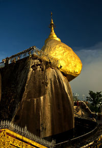 Statue of temple against sky