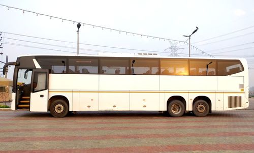bus